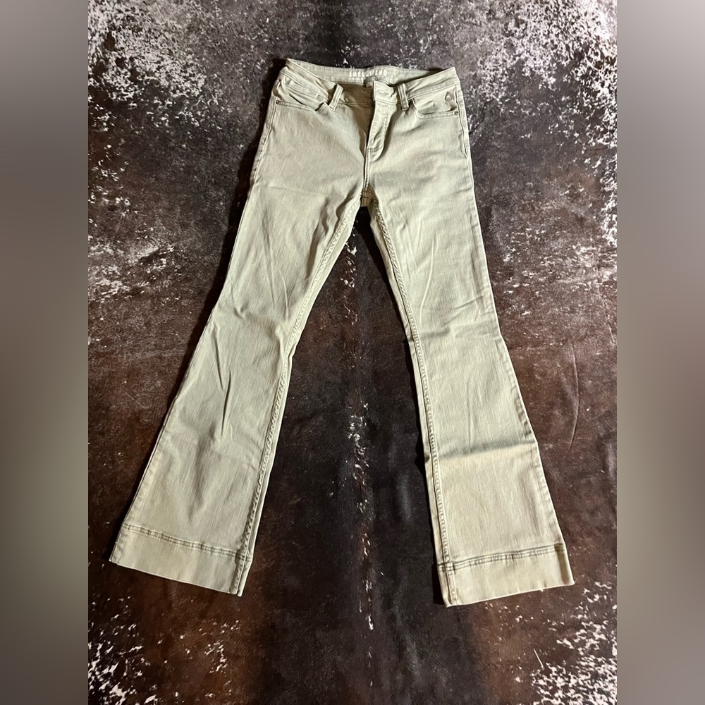 Idyllwind flares size 6